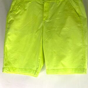 JCP women’s classic citron green shorts  SZ  12